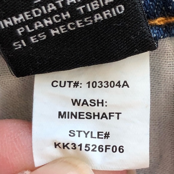 Kendall & Kylie The Iconic Short Distressed High Waist Jean Shorts Size 9/ 29 - Picture 5 of 11